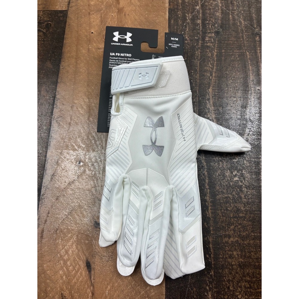 Under Armour UA F9 Nitro Football Gloves Mens Medium White Silver Skill Players